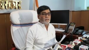 पश्चिम एशिया तनाव के बीच बिहार अलर्ट: किसानों के लिए उर्वरक की पूरी व्यवस्था, कालाबाजारी पर सख्ती