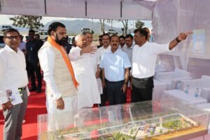 पश्चिम चम्पारण में विकास की रफ्तार तेज, मुख्यमंत्री ने कई परियोजनाओं की रखी नींव