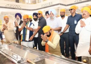 मुख्यमंत्री सम्राट चौधरी ने तख्त श्रीहरिमंदिर जी में मत्था टेका, राज्य के सुख, शांति एवं समृद्धि की कामना की