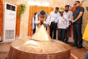 नालंदा के प्रणावां स्थित औद्योगिक प्रशिक्षण संस्थान और प्राथमिक स्वास्थ्य केंद्र का नामकरण श्री श्री 108 श्री शरण निवास बाबा महतो साहब के नाम पर किया जायेगा