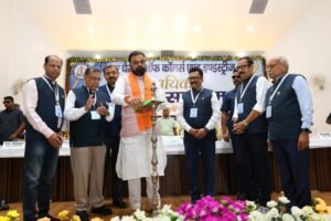 व्यवसायियों की सुरक्षा सरकार की प्राथमिकता, हर तीन माह पर डीएम-एसपी करेंगे बैठक : मुख्यमंत्री 